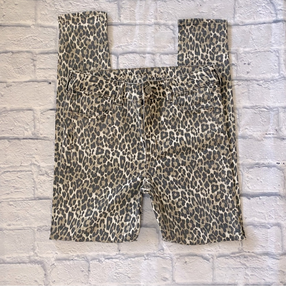 American Eagle hi-rise leopard jeggings